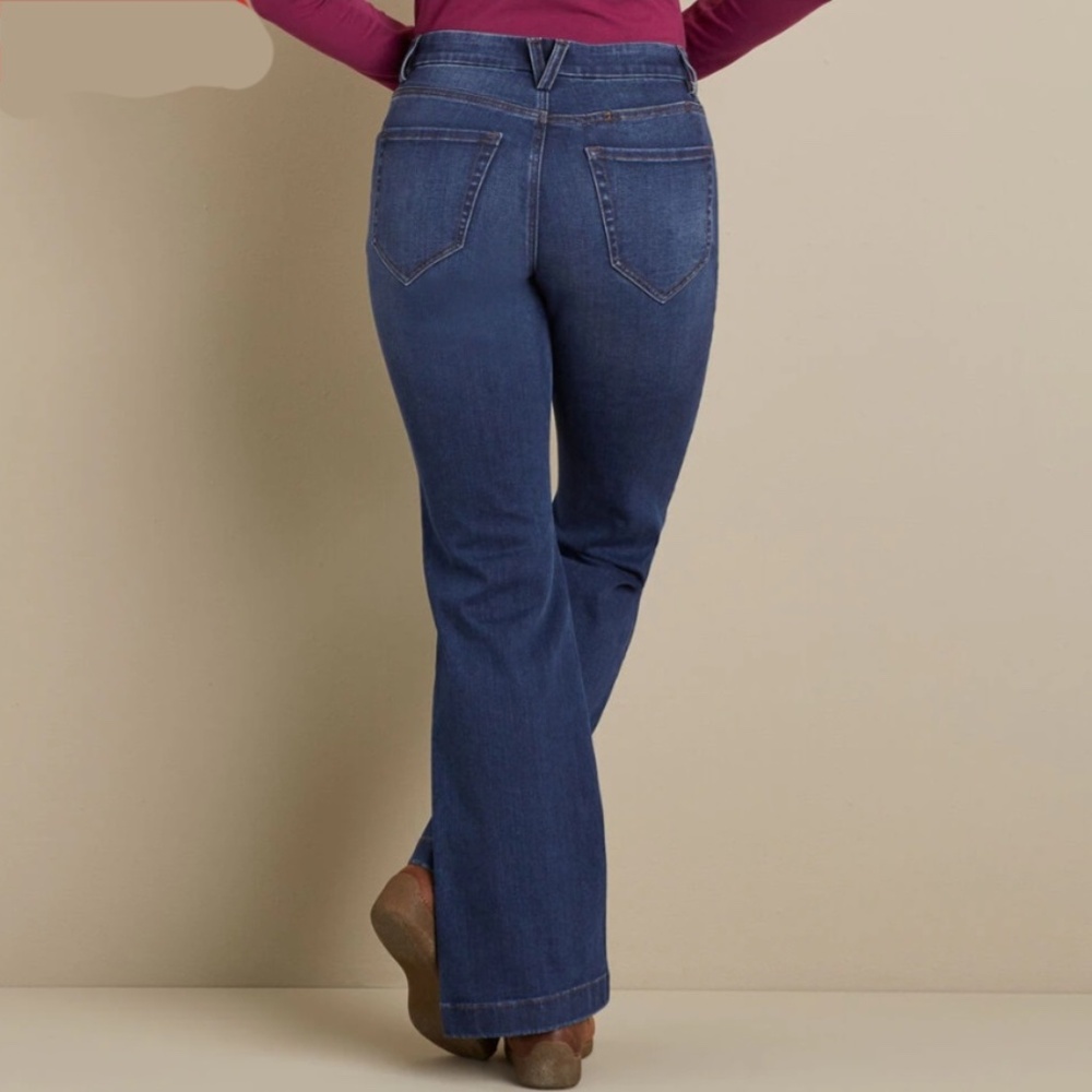 Duluth Trading Co flare jeans sz 8